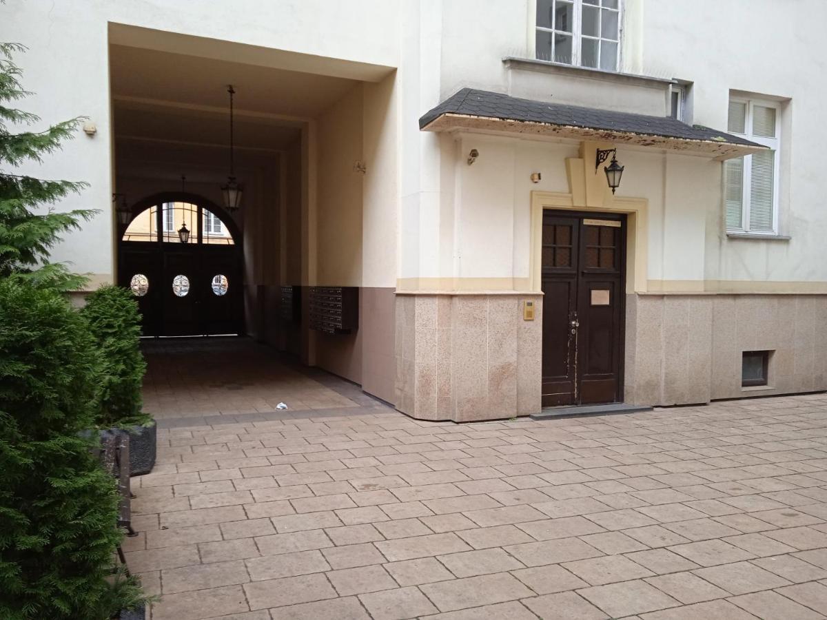 Green Wood Apartament Stara Ochota Varsóvia Exterior foto
